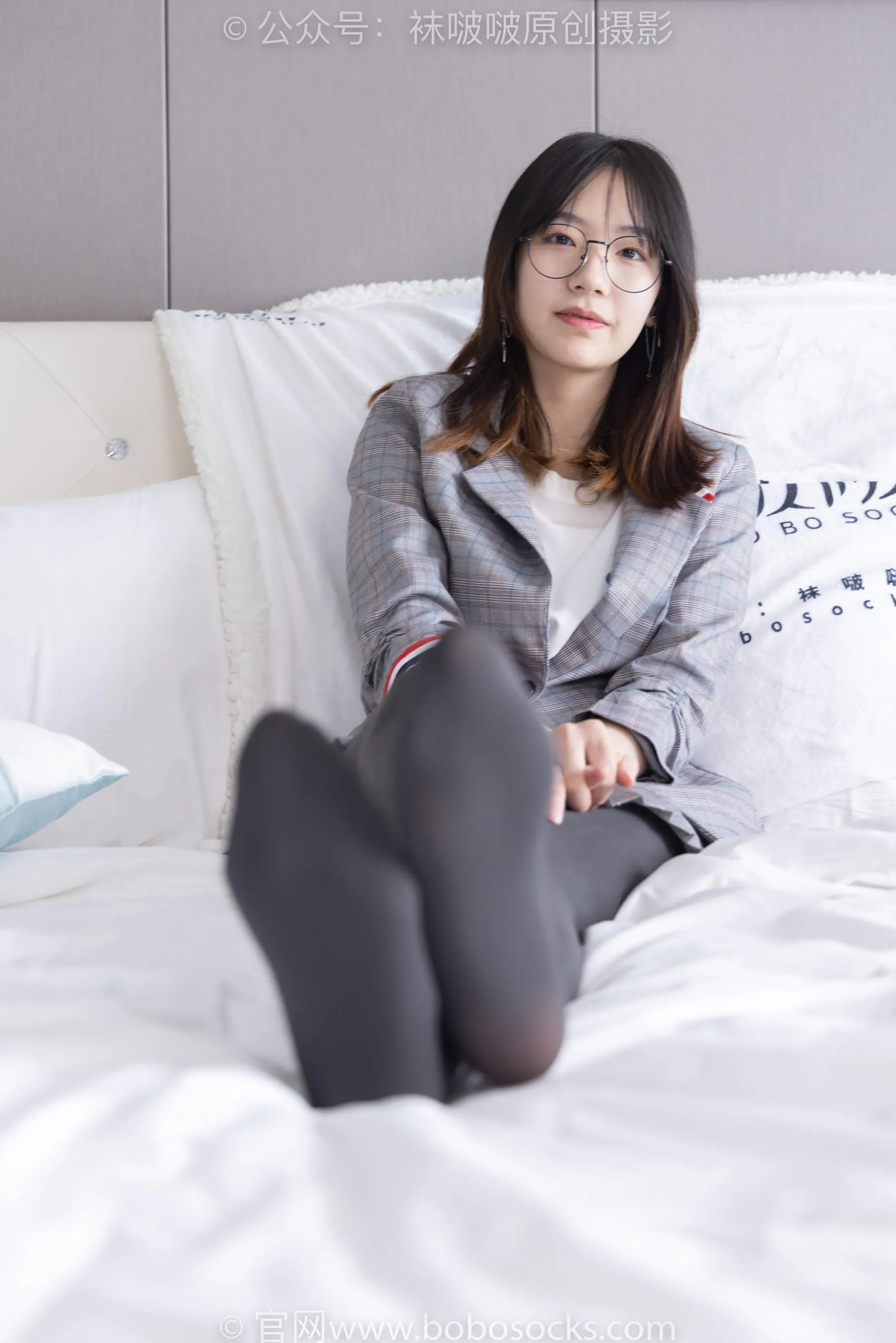 [BoBoSocks袜啵啵]NO.210 小甜豆-皮鞋、厚灰丝、ol装[23] [53P]插图